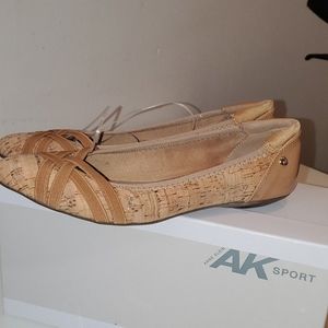 Anne Klein cork flats size 8.5